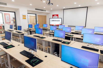 匯建教育咨詢 引領(lǐng)教育信息咨詢新航向，點亮學(xué)子未來之路